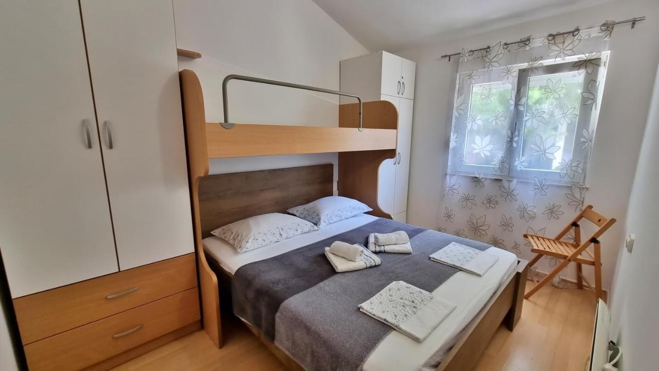 Apartments Gajo 奥米什 外观 照片