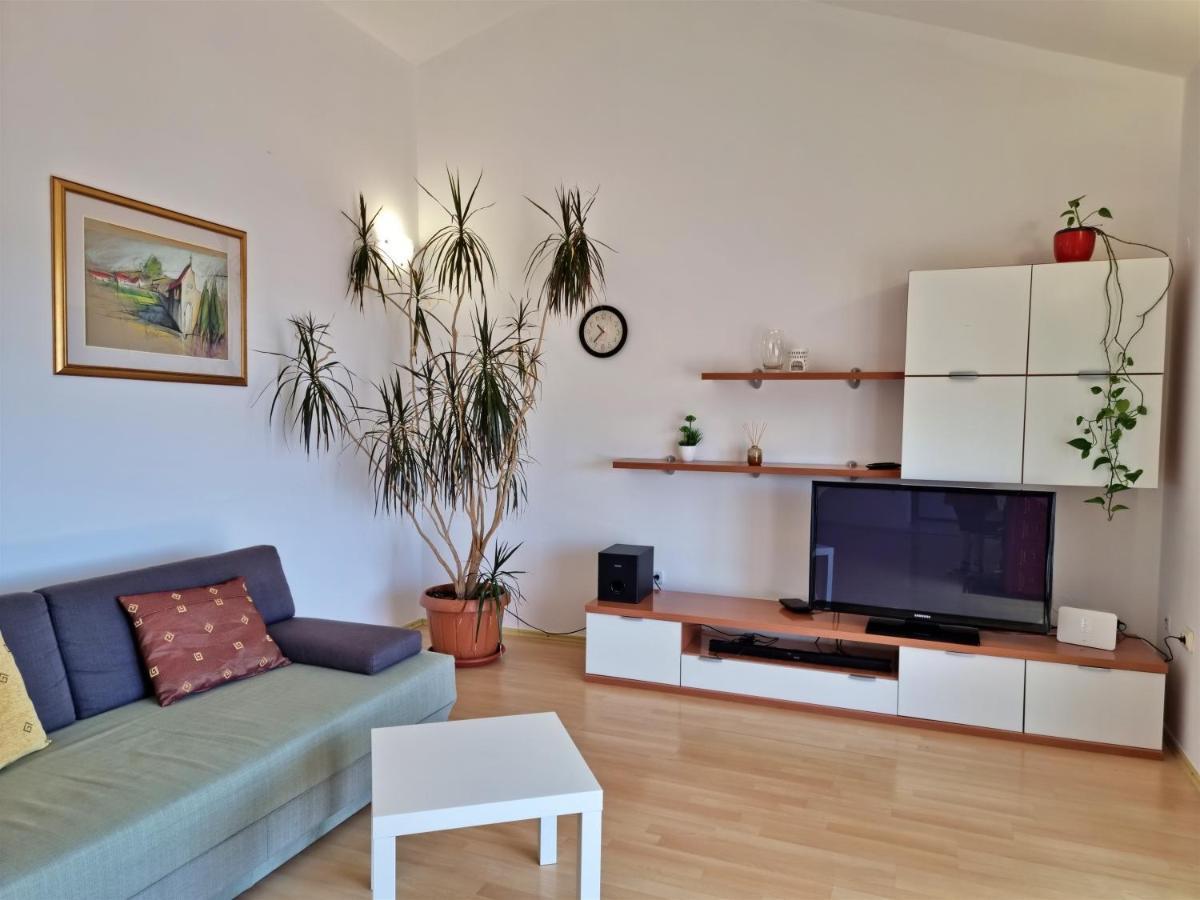 Apartments Gajo 奥米什 外观 照片