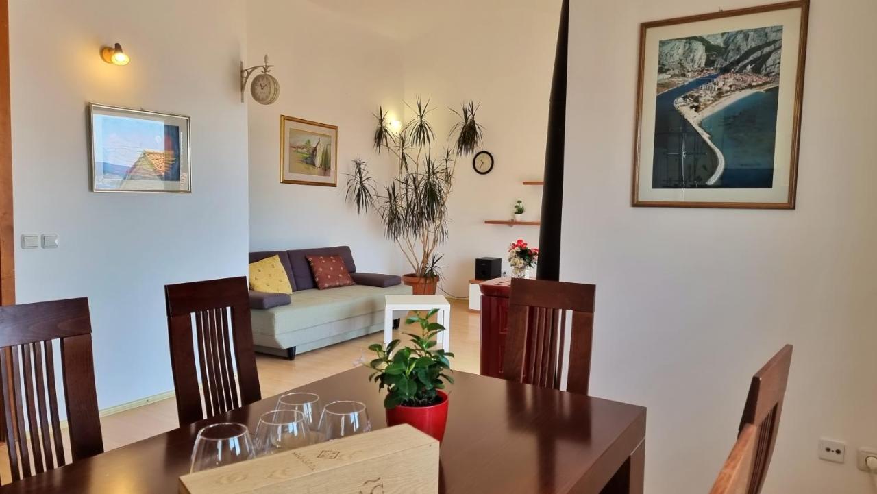 Apartments Gajo 奥米什 外观 照片